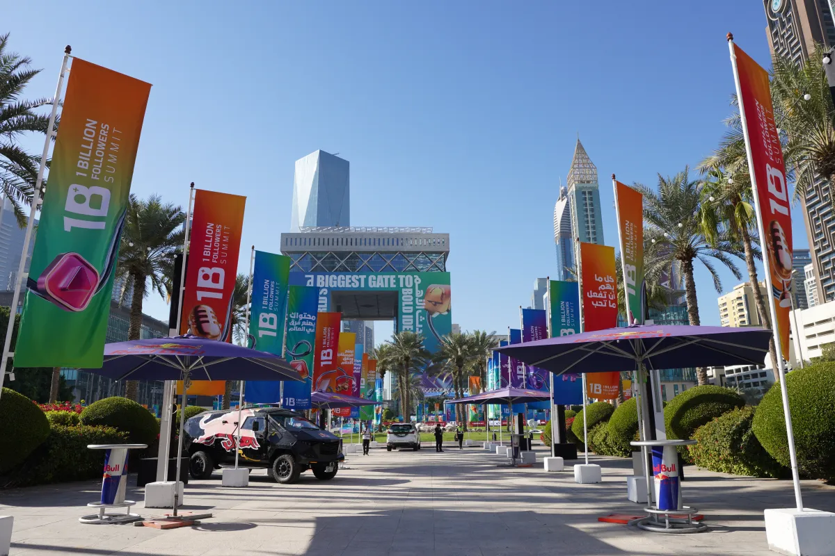 قمة المليار متابع 2025 - خاص سيدتي