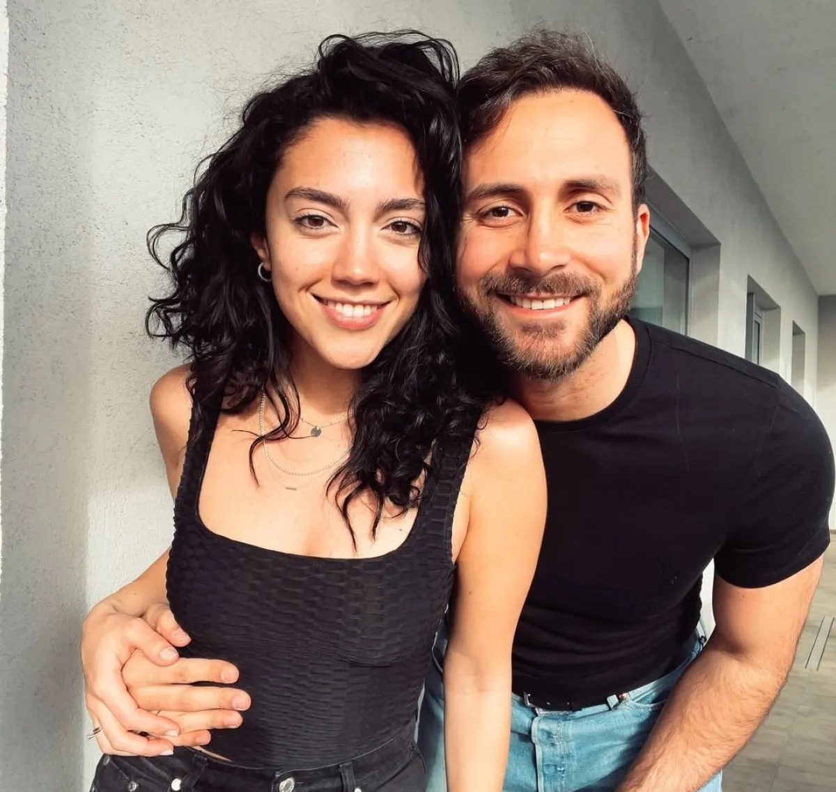 ستيفاني عطالله برفقة خطيبها الفنان زاف- الصورة من صفحتها على انستغرام