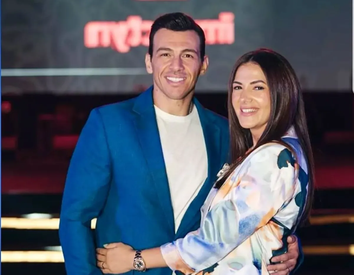 رامي رضوان وزوجته دنيا سمير غانم - الصورة من حسابه على إنستغرام