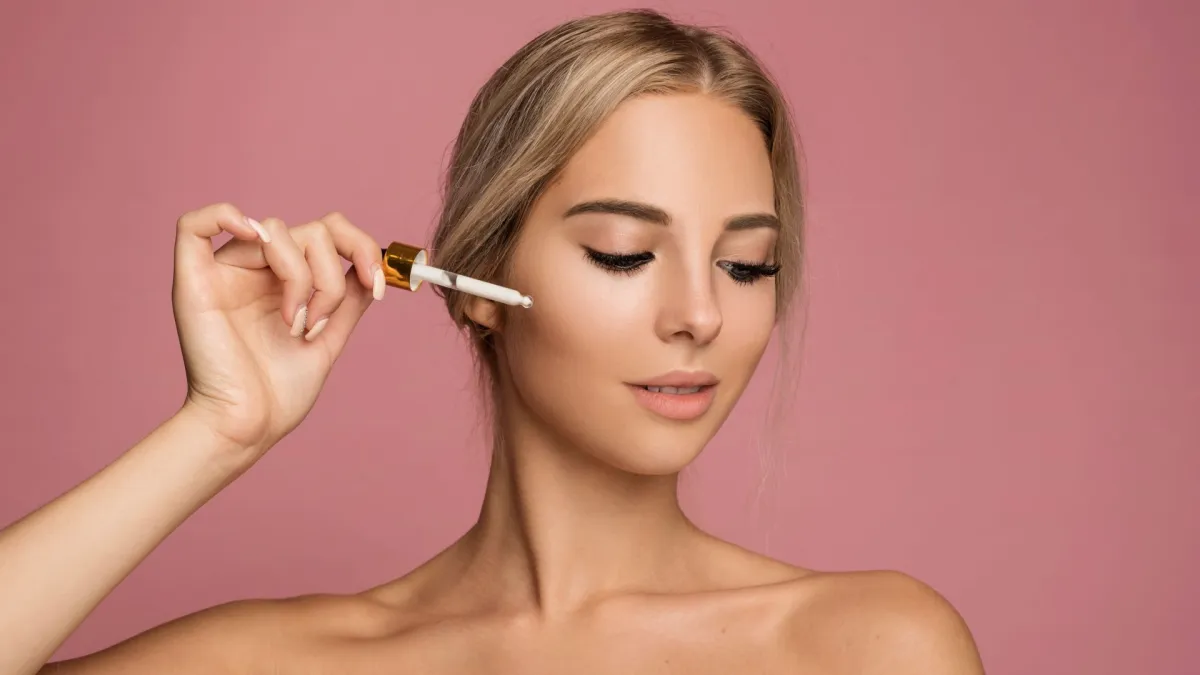 أفضل الكريمات والسيروم المضادة للتجاعيد