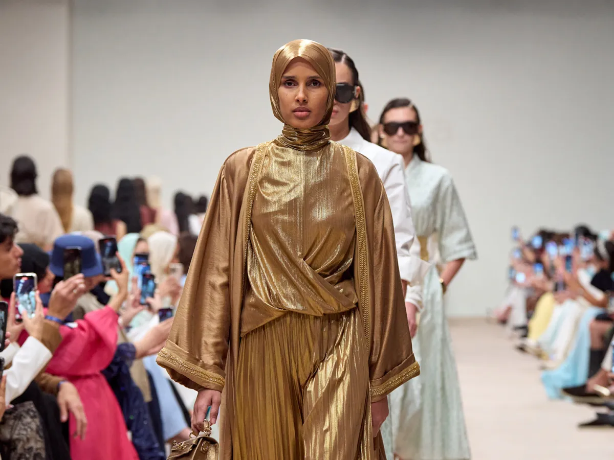 إطلالة من ريفا Riva - الصورة من Launchmetrics/Spotlight ©