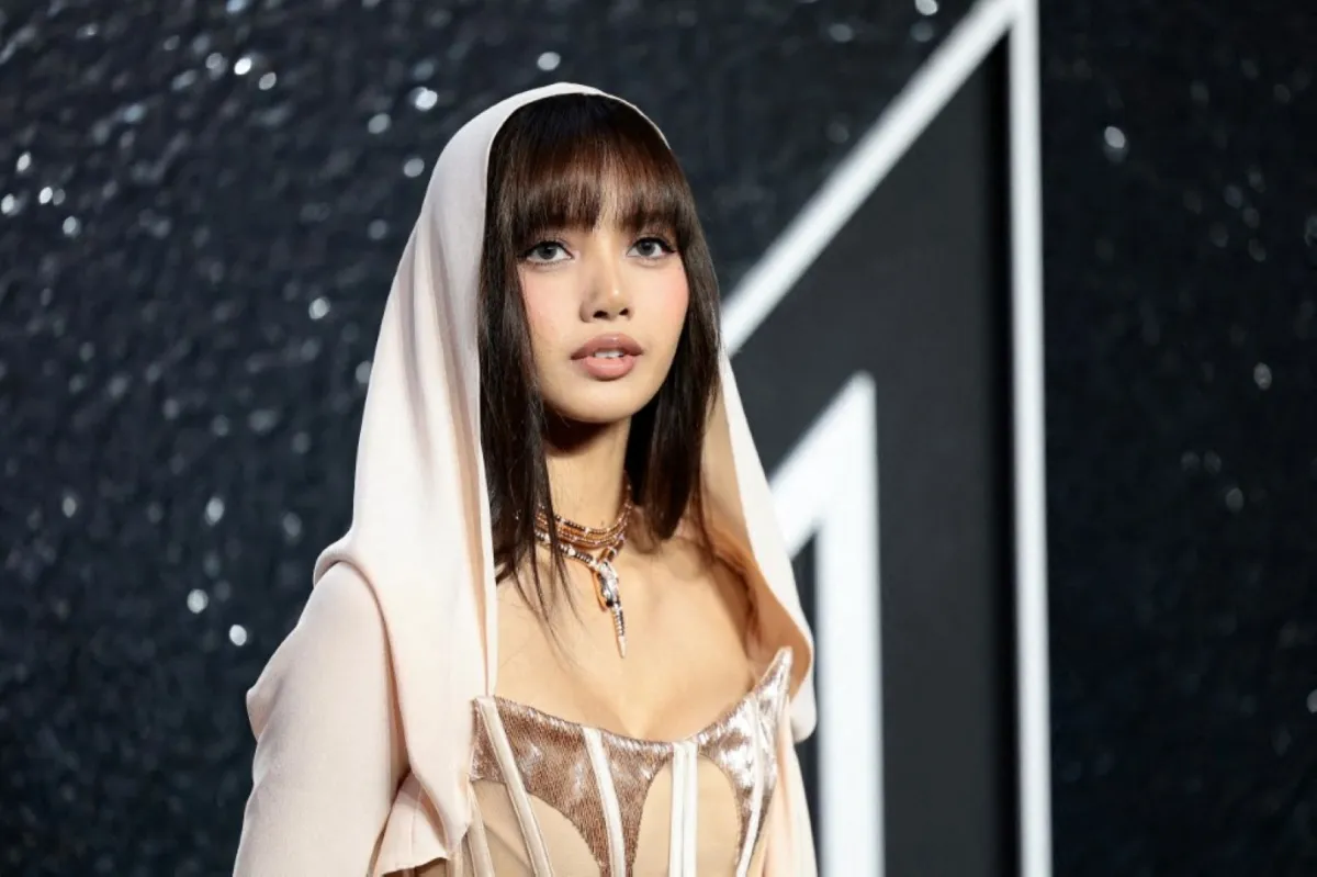 ليسا - Lisa of BLACKPINK Dimitrios Kambouris/Getty Images/AFP (Photo by Dimitrios Kambouris / GETTY IMAGES NORTH AMERICA / Getty Images via AFP)