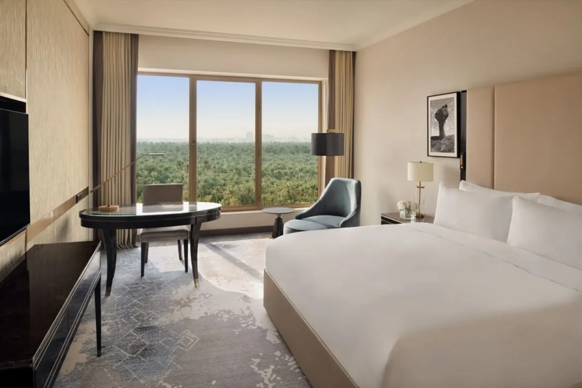 غرفة عصرية في فندق الأحساء انتركونتيننتال