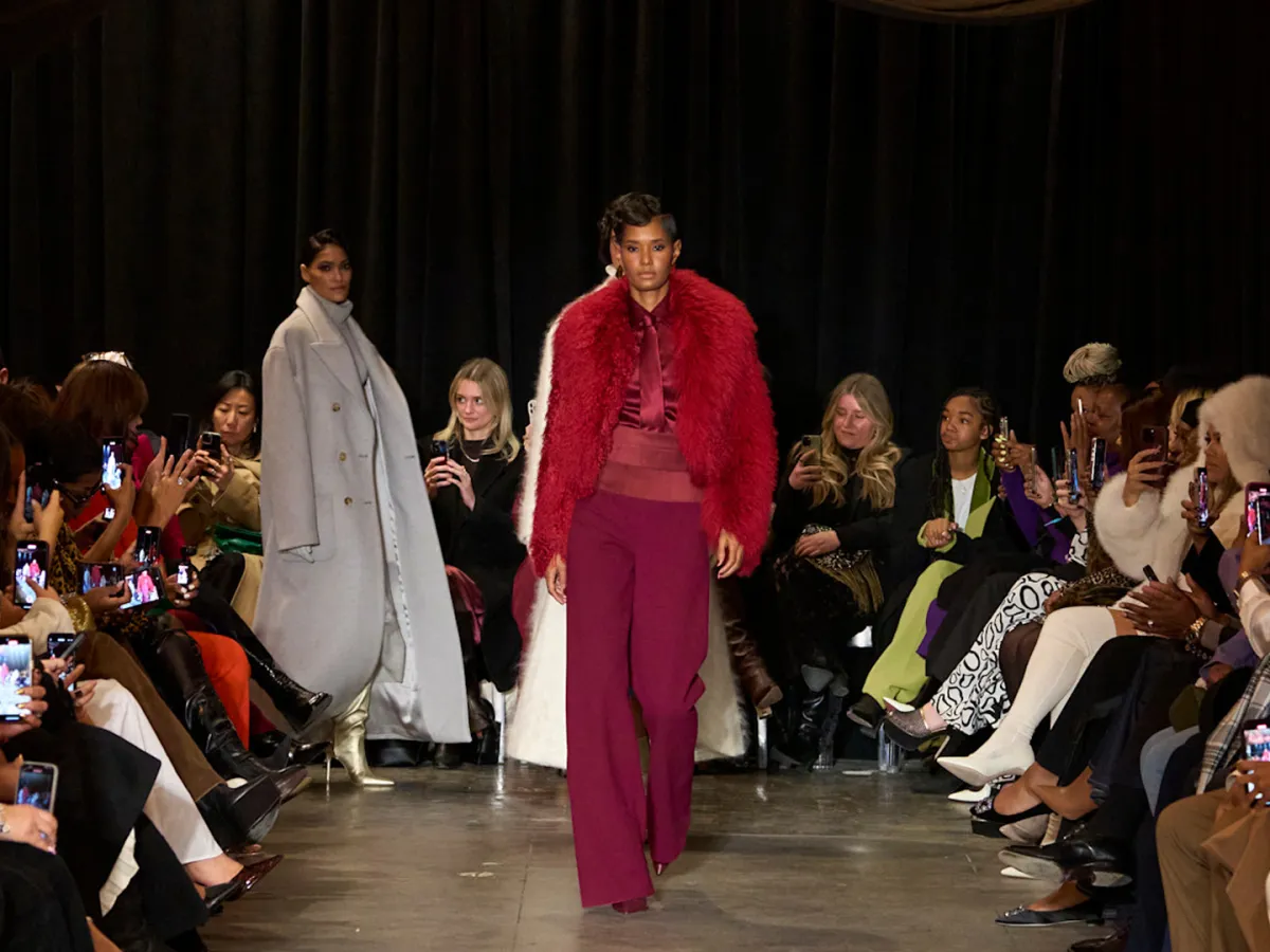 إطلالة من سيرجيو هدسون Sergio Hudson - الصورة من Launchmetrics/Spotlight ©