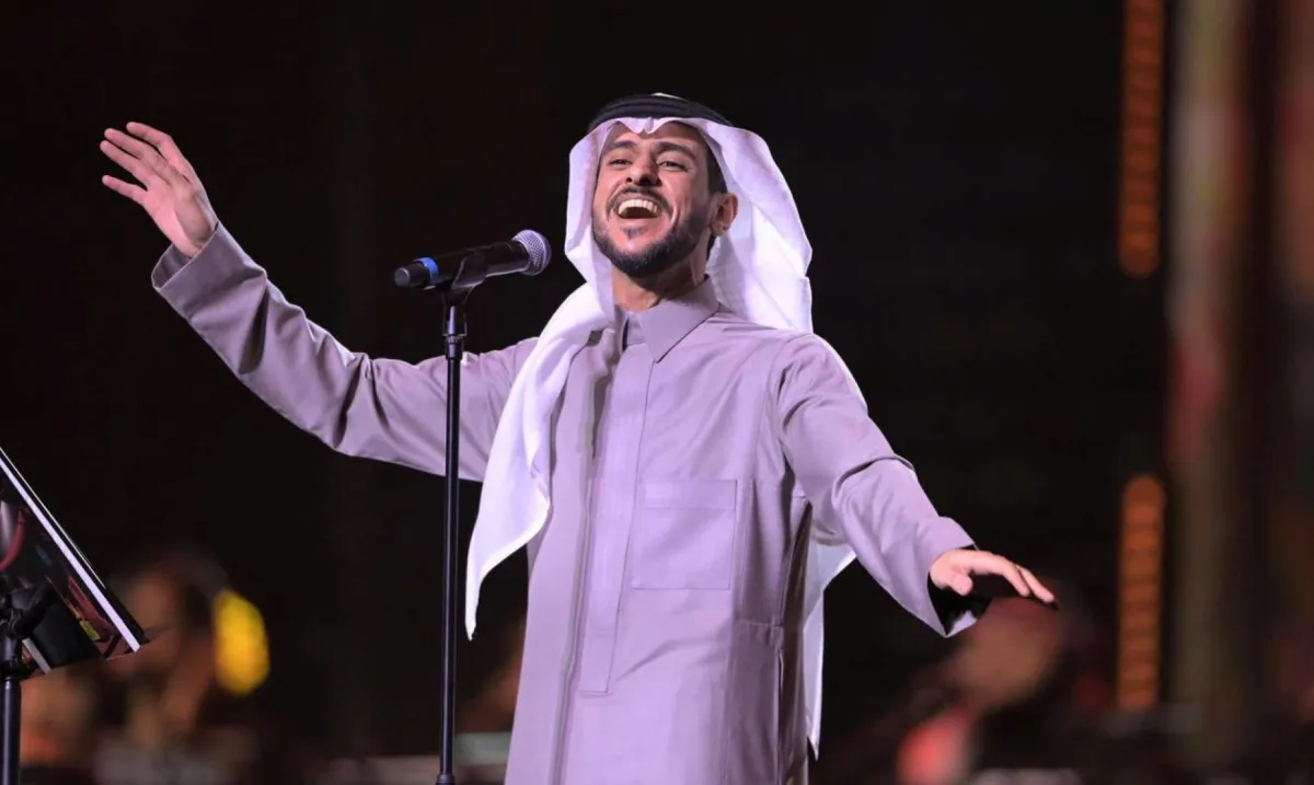 عايض -الصورة من المركز الاعلامي لـ روتانا