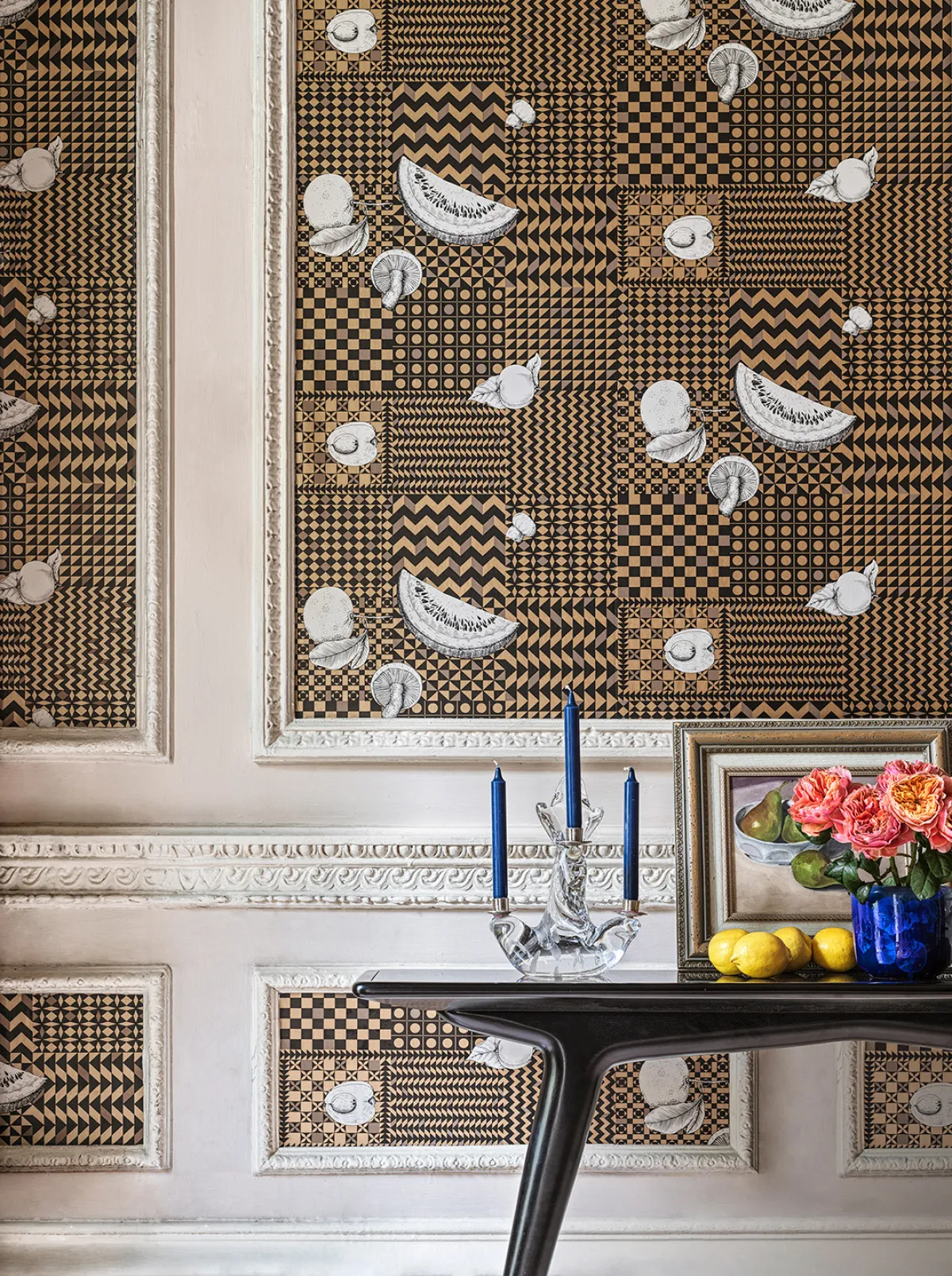 ورق جدران مميز بنقوشه