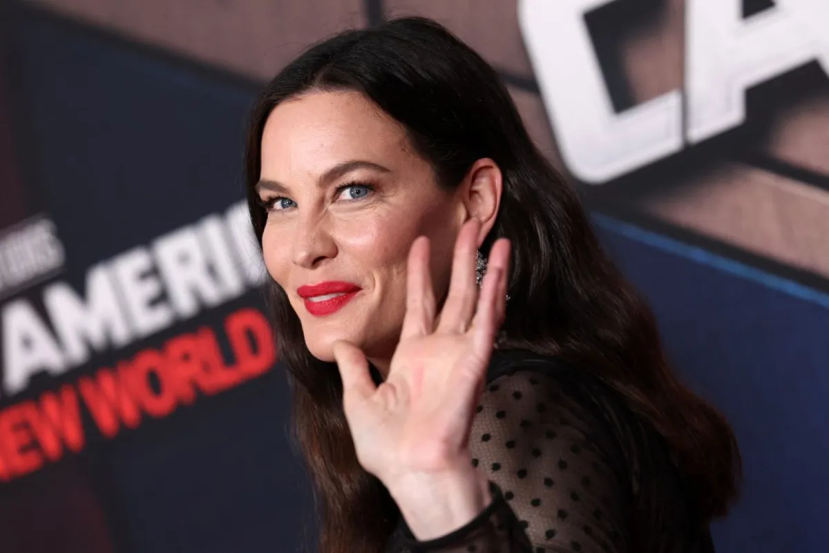 ليف تايلر خلال حضور العرض الأول لفيلم "Captain America" - Liv Tyler (Photo by VALERIE MACON / AFP)