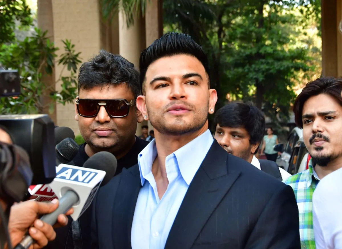 ساهيل خان في مومباي، الهند (Sahil Khan in Mumbai, India). مصدر الصورة: Bhushan Koyande/Hindustan Times via Getty Images