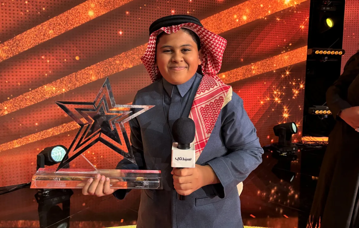 معن عبدالله- الصورة خاصة بسيدتي من تصوير زكية البلوشي