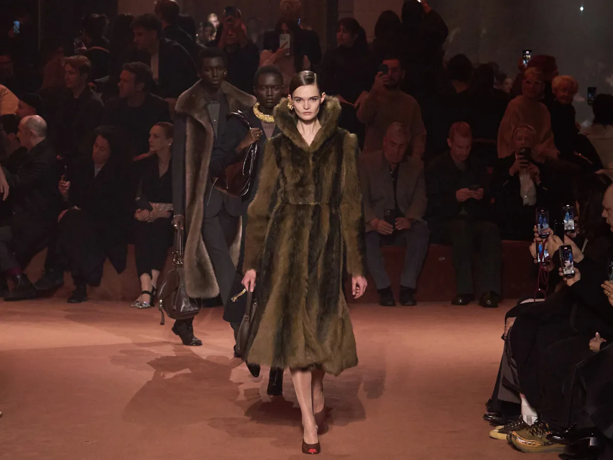 معطف من فندي Fendi - الصورة من Launchmetrics/Spotlight ©