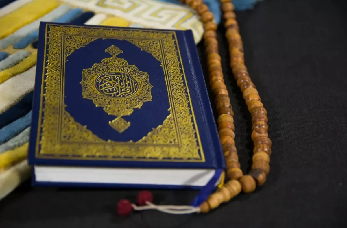 القرآن الكريم - الصورة من موقع unsplash