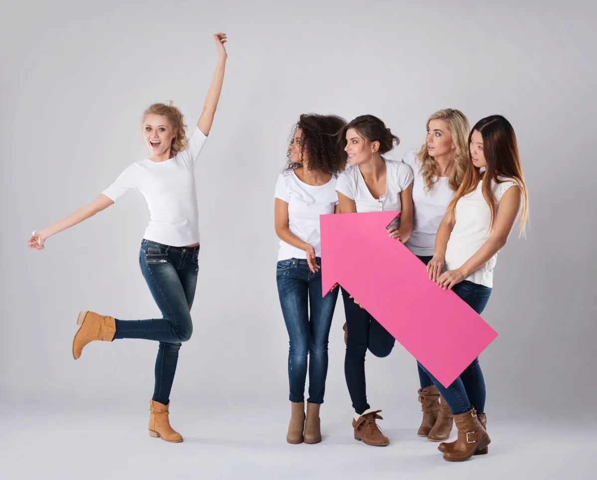 القدوة في المجتمع - مصدر الصورة:Freepik  by gpointstudio