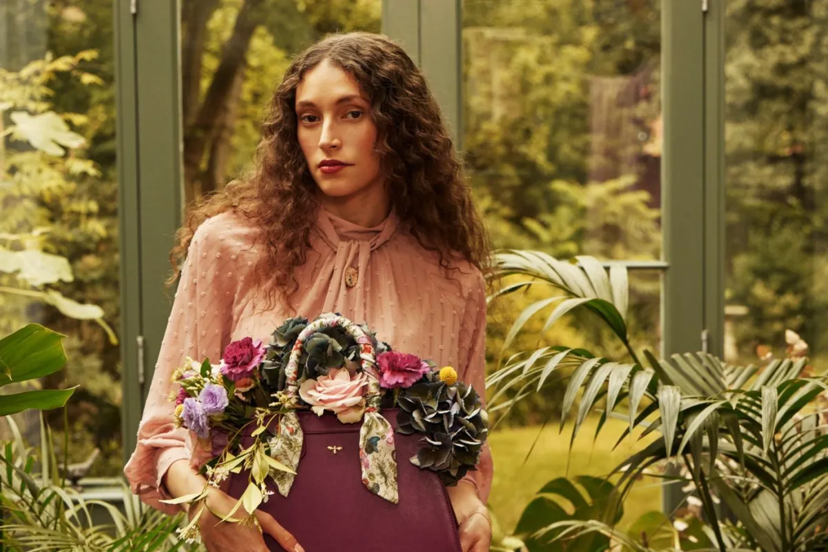 فابل إنغلند Fable England-  الصورة من العلاقات العامة للعلامة 