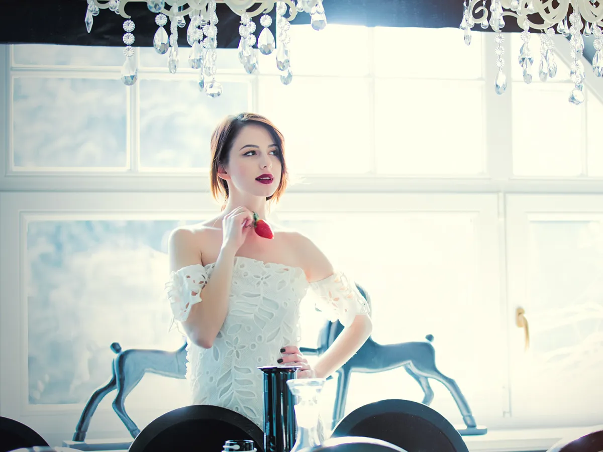 عروس عشرينية