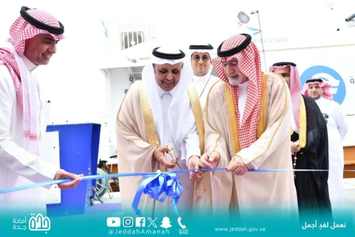 افتتح أمين جدة صالح بن علي التركي ، وبحضور نائب وزير النقل والخدمات اللوجستية، رئيس الهيئة العامة للنقل المكلف الدكتور رميح الرميح مشروع التاكسي البحري - الصورة من حساب أمانة محافظة جدة على منصة إكس 