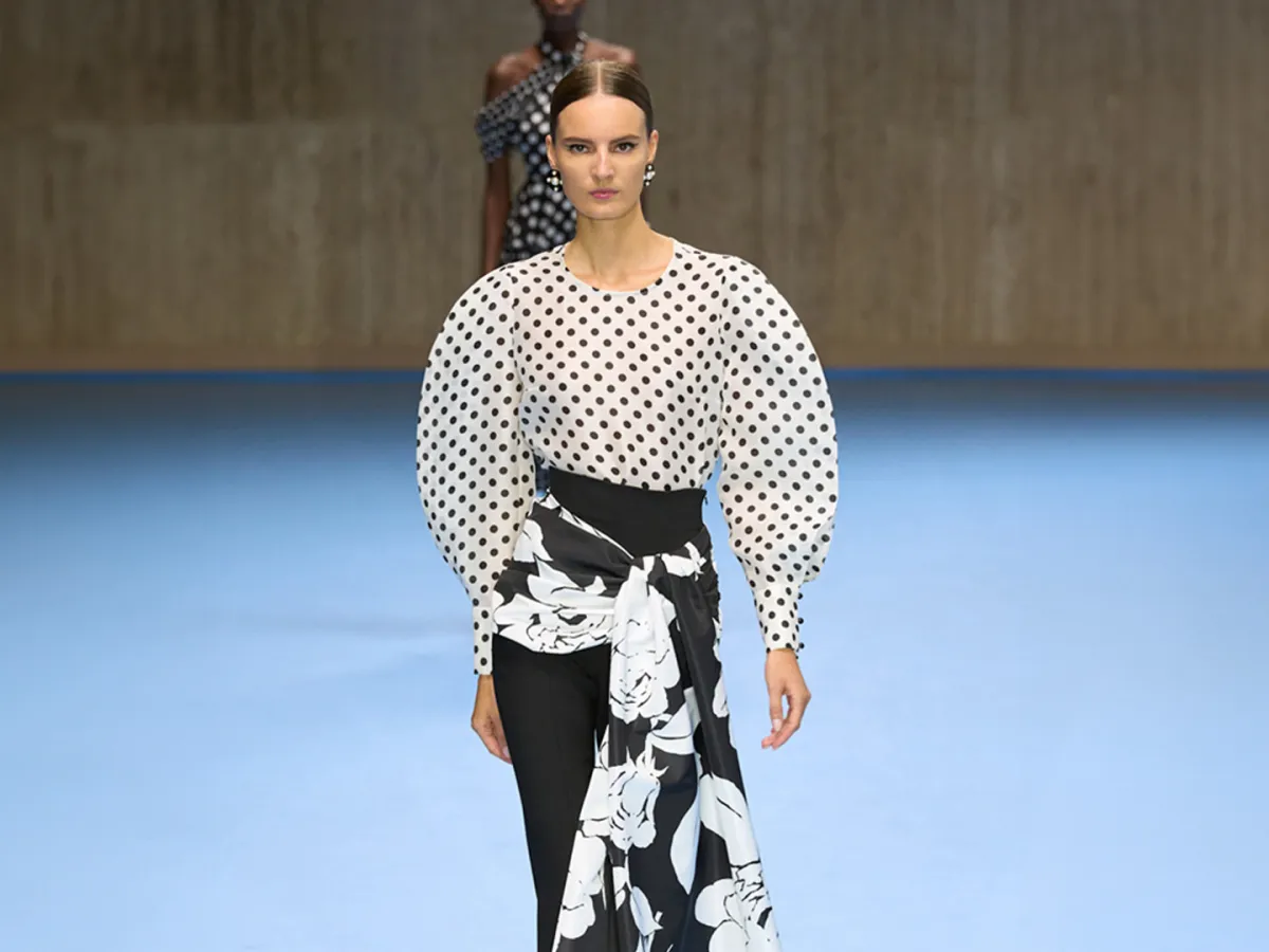 إطلالة من كارولينا هيريرا Carolina Herrera - الصورة من Launchmetrics/Spotlight ©