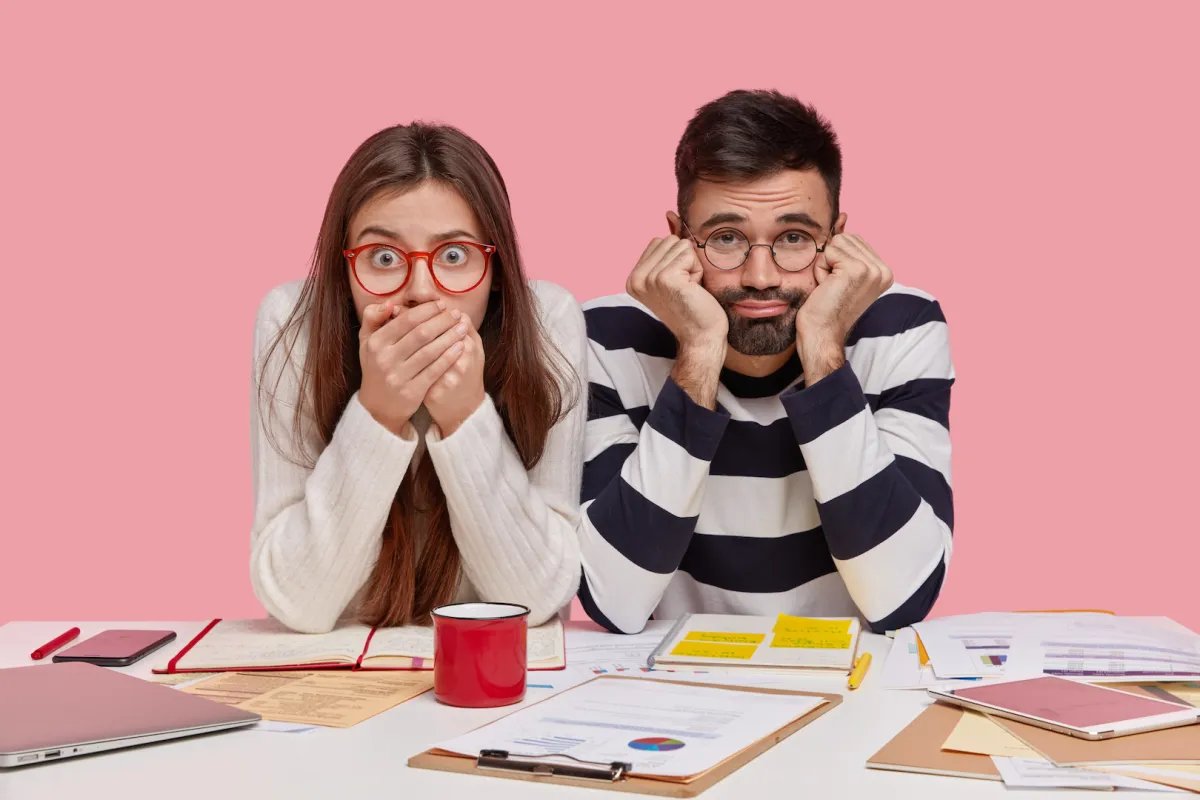  كيف يتحول الصمت إلى مفتاح النجاح المهني؟