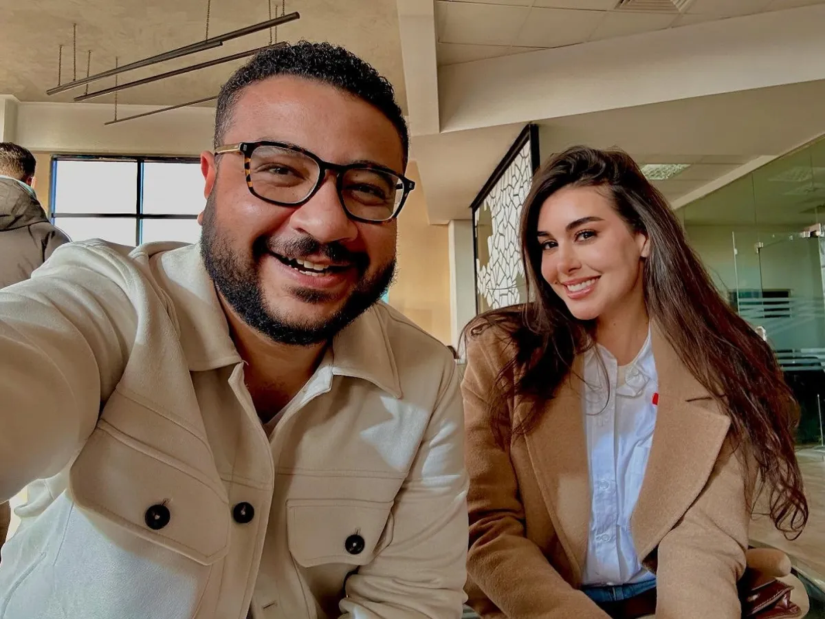 ياسمين صبري والمؤلف محمد سيد بشير - الصورة من حساب محمد سيد بشير على فيس بوك