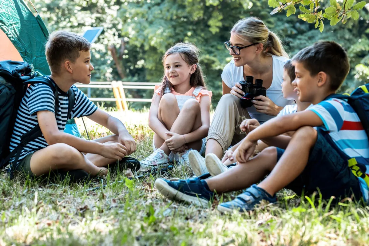 صورة أطفال الجيران