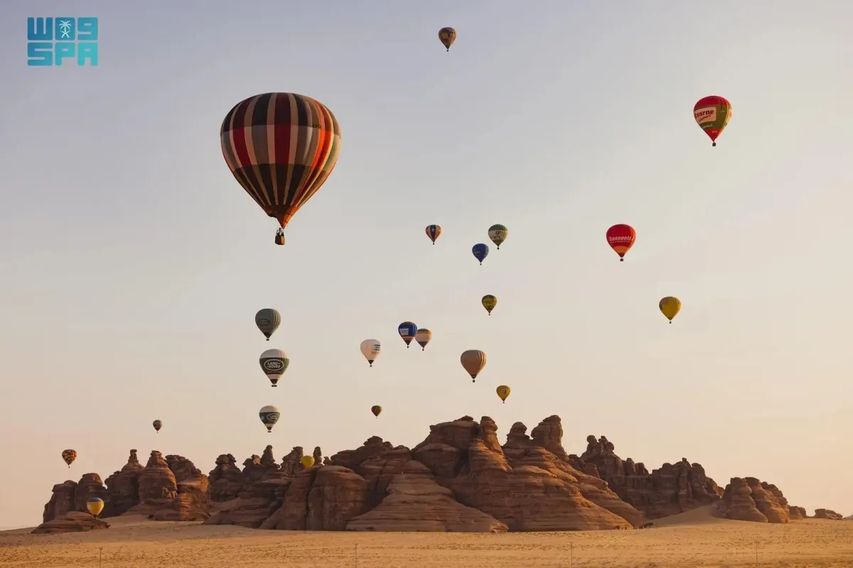 لحظات العلا  