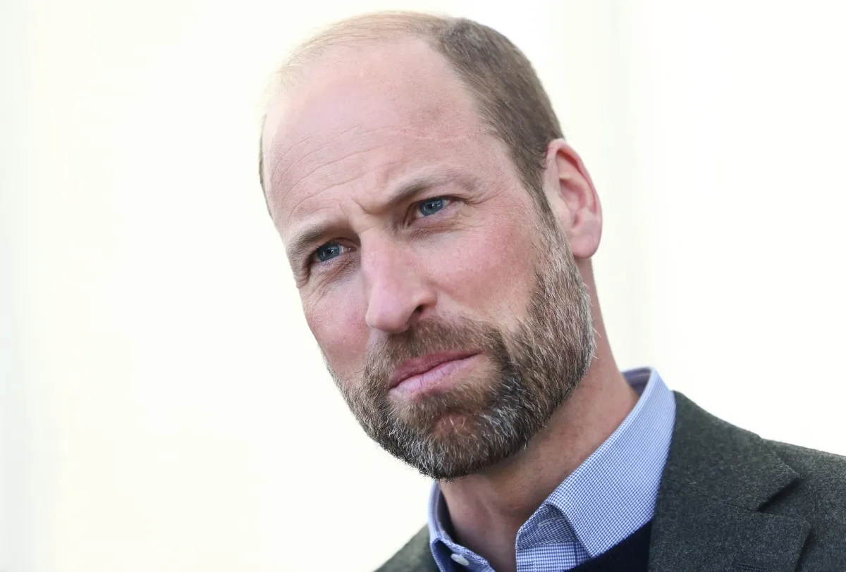 الأمير ويليام أثناء زيارة مستشفى في إنجلترا ( Prince William during a visit to a hospital in England ). مصدر الصورة:Jack Taylor / POOL / AFP
