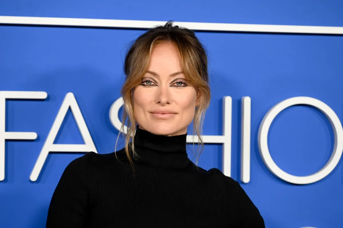 مكياج العيون اللوزية من أوليفيا وايلد Olivia Wilde