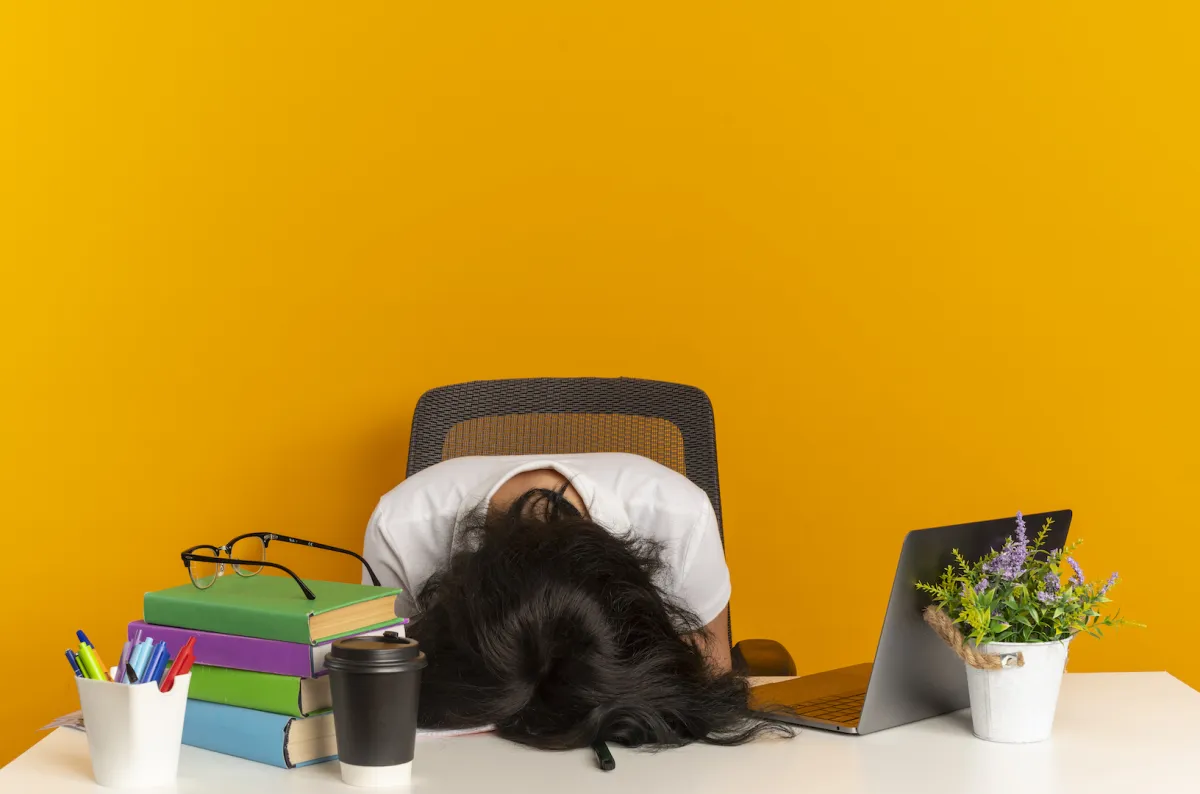 كيف تتحكم في مشاعر القلق وتستعيد حماسك مع بداية كل أسبوع؟