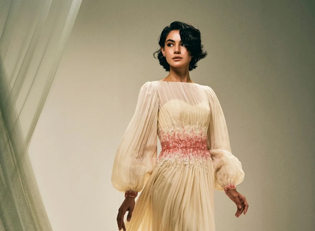 فستان من رامي العلي Rami Al Ali - الصورة من Launchmetrics/Spotlight ©