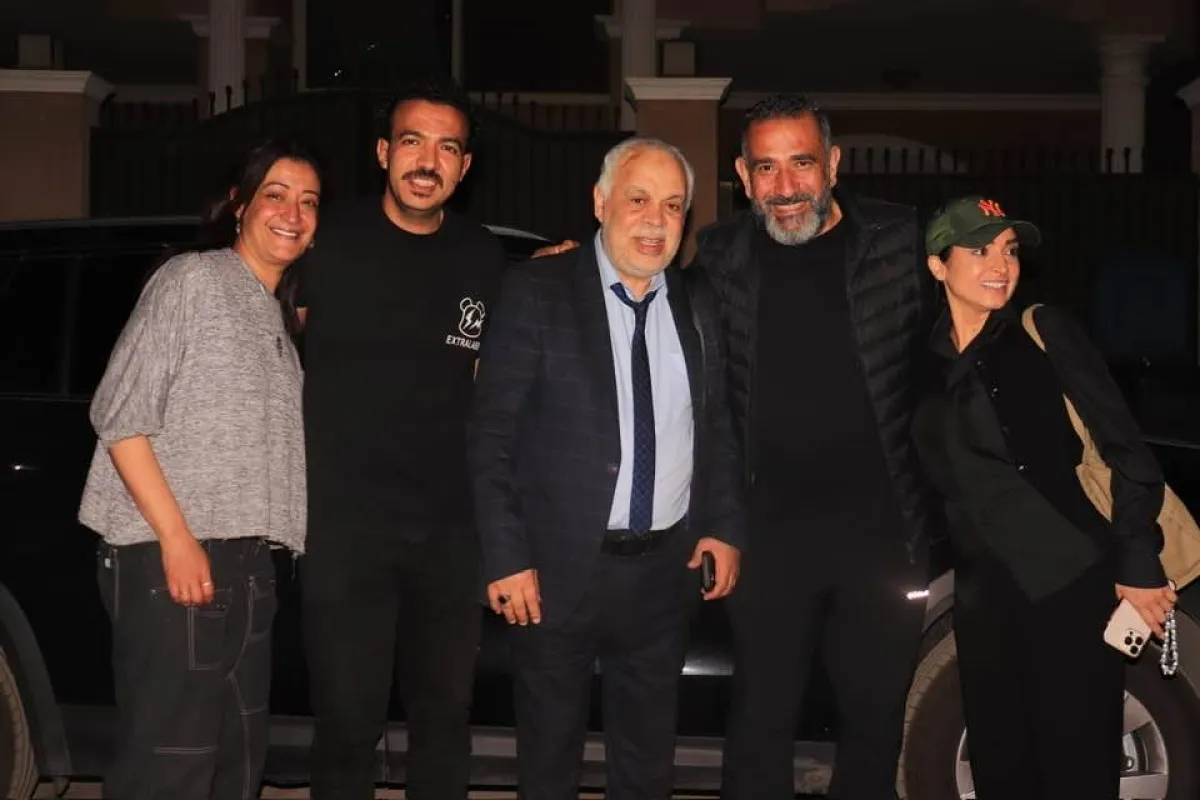 كواليس اليوم الأخير من مسلسل حسبة عمري - الصورة من حساب المنتج هاني عبد الله على فيسبوك