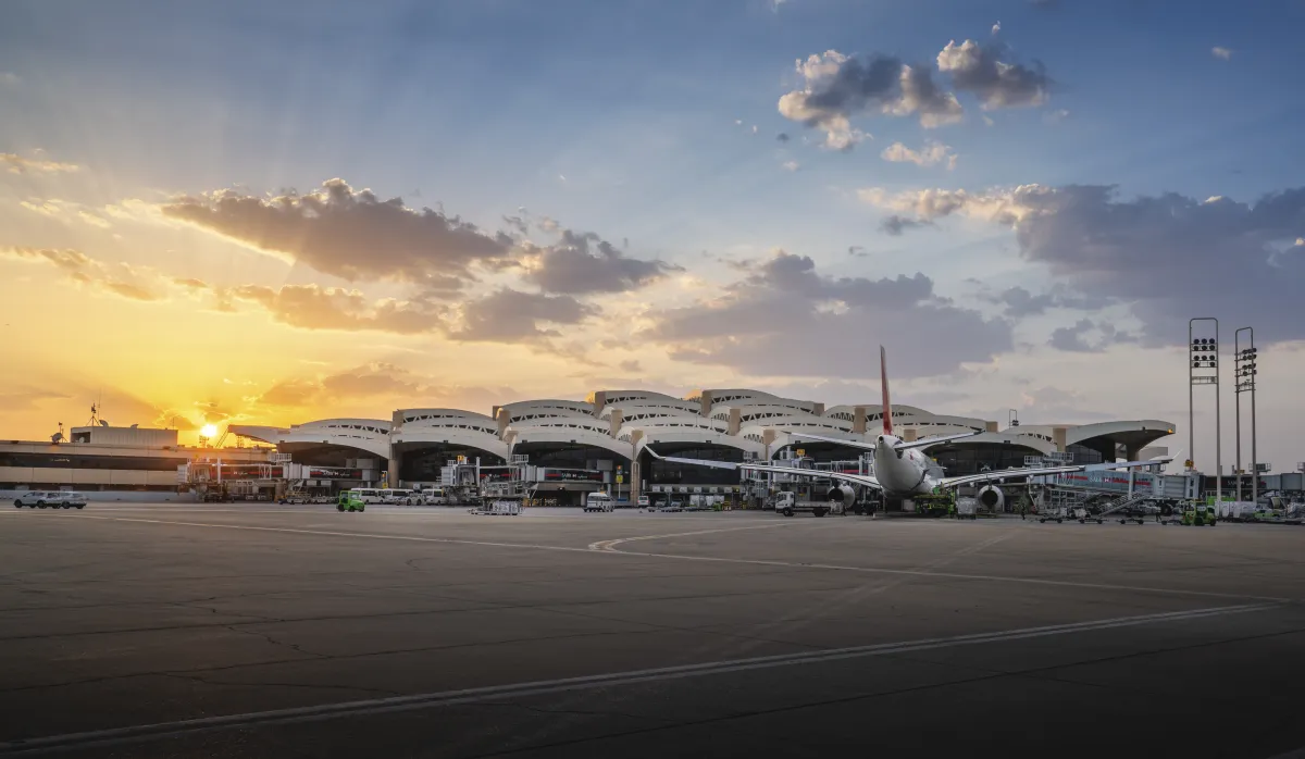 مطار الملك خالد 