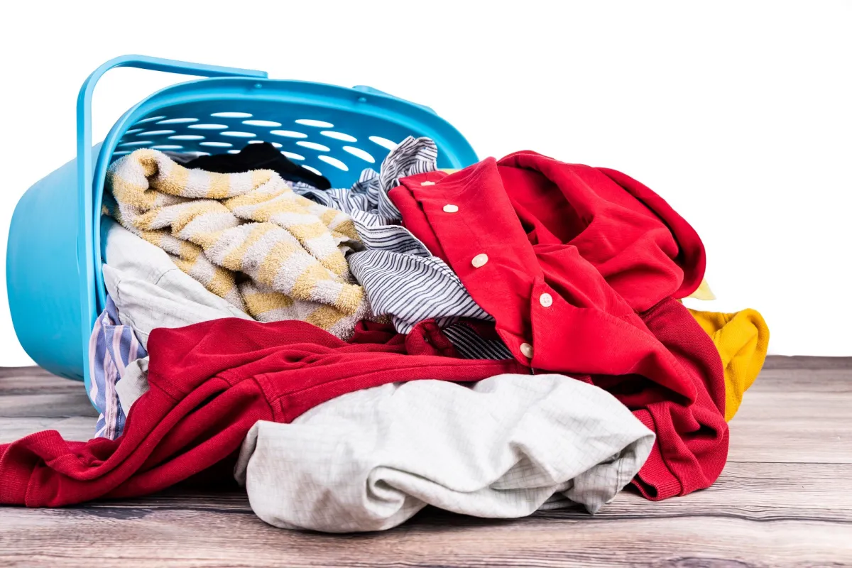 تنظيف الملابس