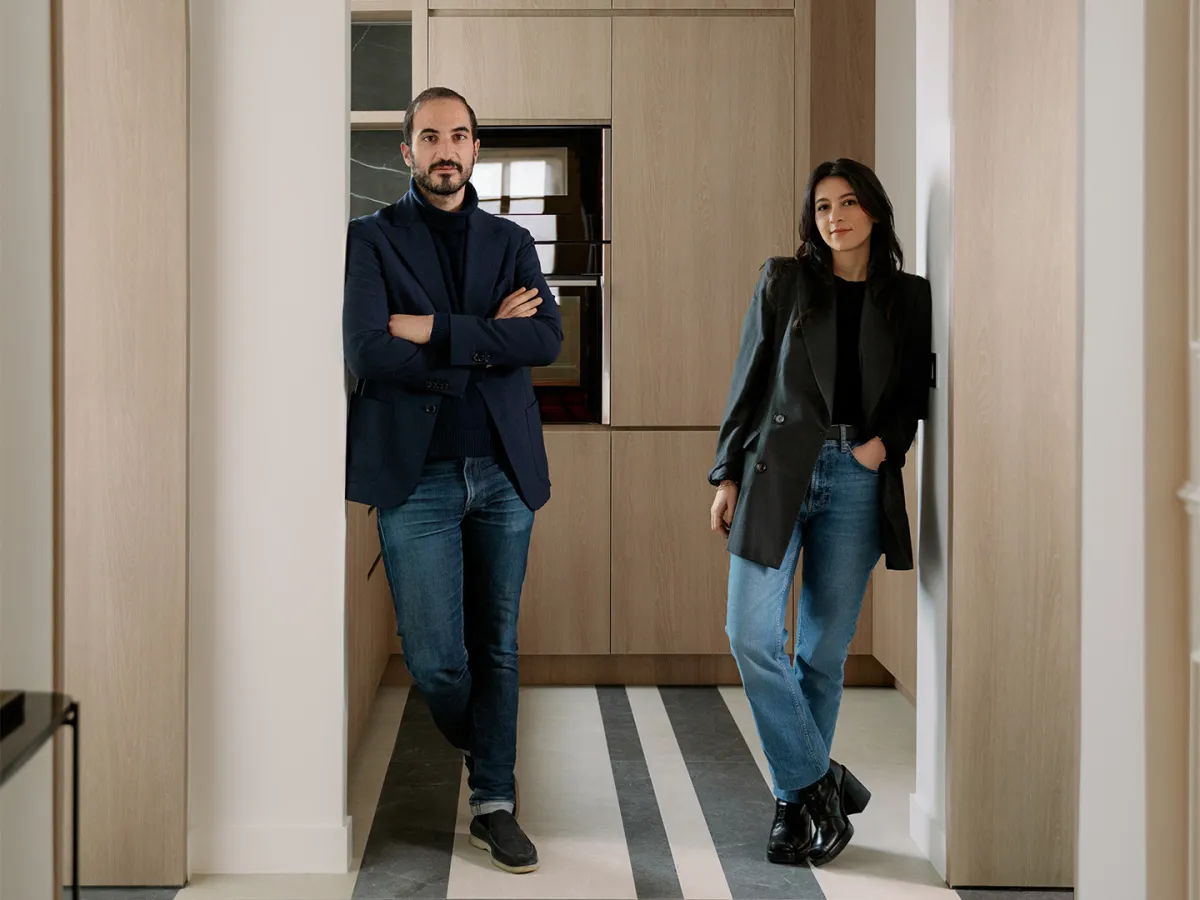 سيمون ميمون وميريل موتيكا، مصممان