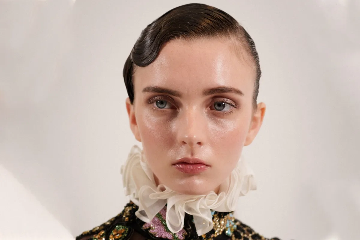 مكياج بشرة مضيئة