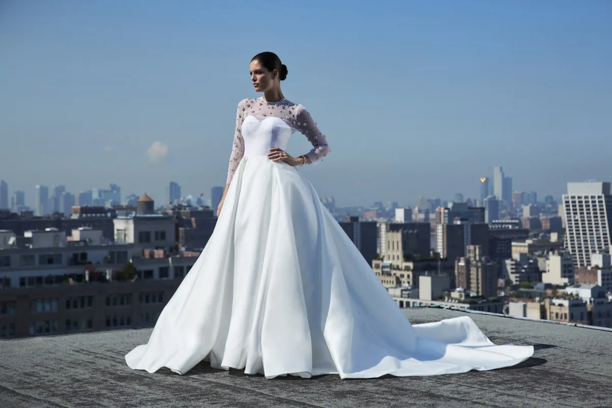 بادجلي ميشكا Badgley Mischka- لصورة من Launchmetrics/Spotlight ©