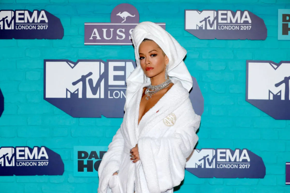 ريتا أورا Rita Ora في حفل Mtv  في لندن- (مصدر الصورة  Andreas Rentz/Getty Images for MTV)