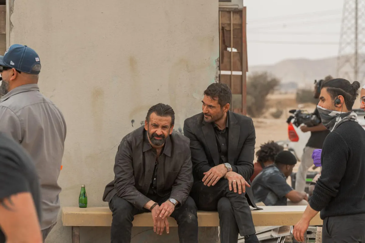 كريم عبد العزيز وأحمد عز من كواليس الفيلم - الصورة من صفحة المستشار تركي آل الشيخ على فيسبوك