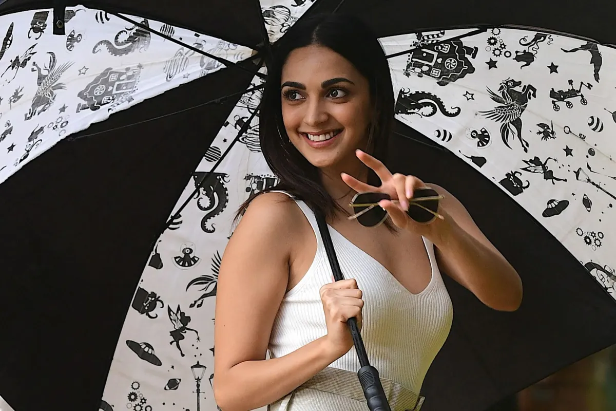 كيارا أدفاني في مومباي (Kiara Advani in Mumbai). مصدر الصورة: SUJIT JAISWAL / AFP