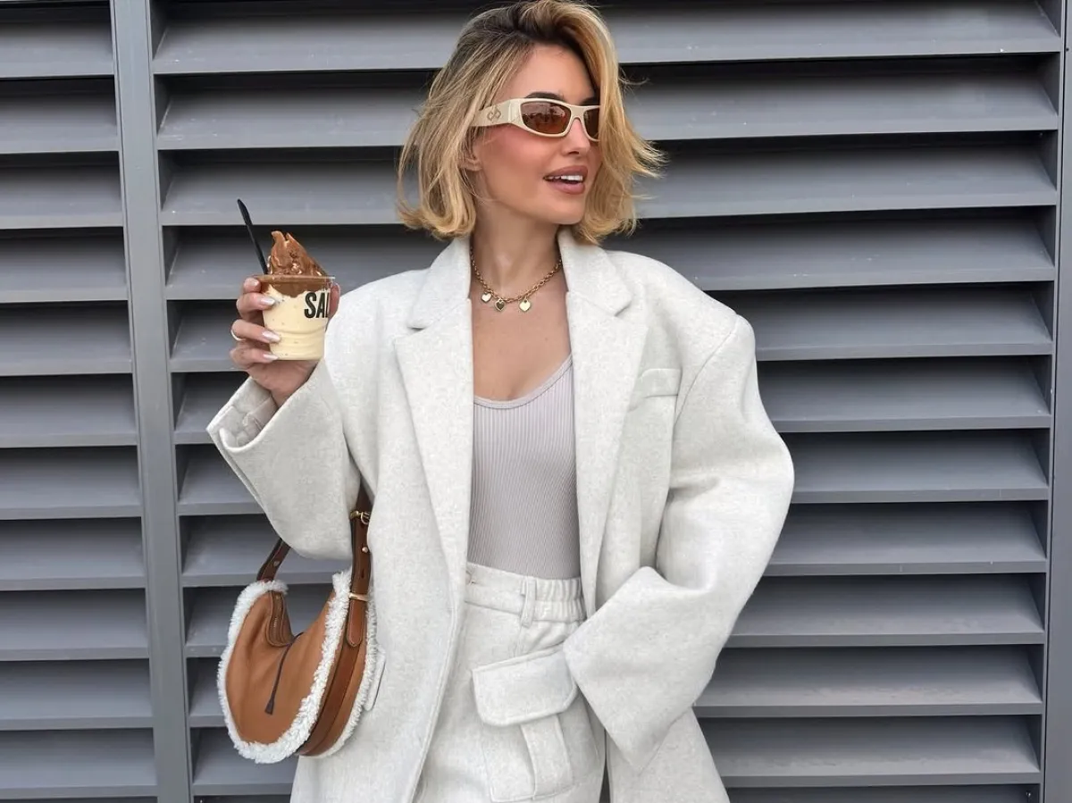 مدونات الموضة بقصات شعر والوان صبغة جديدة تناسب ربيع 2025