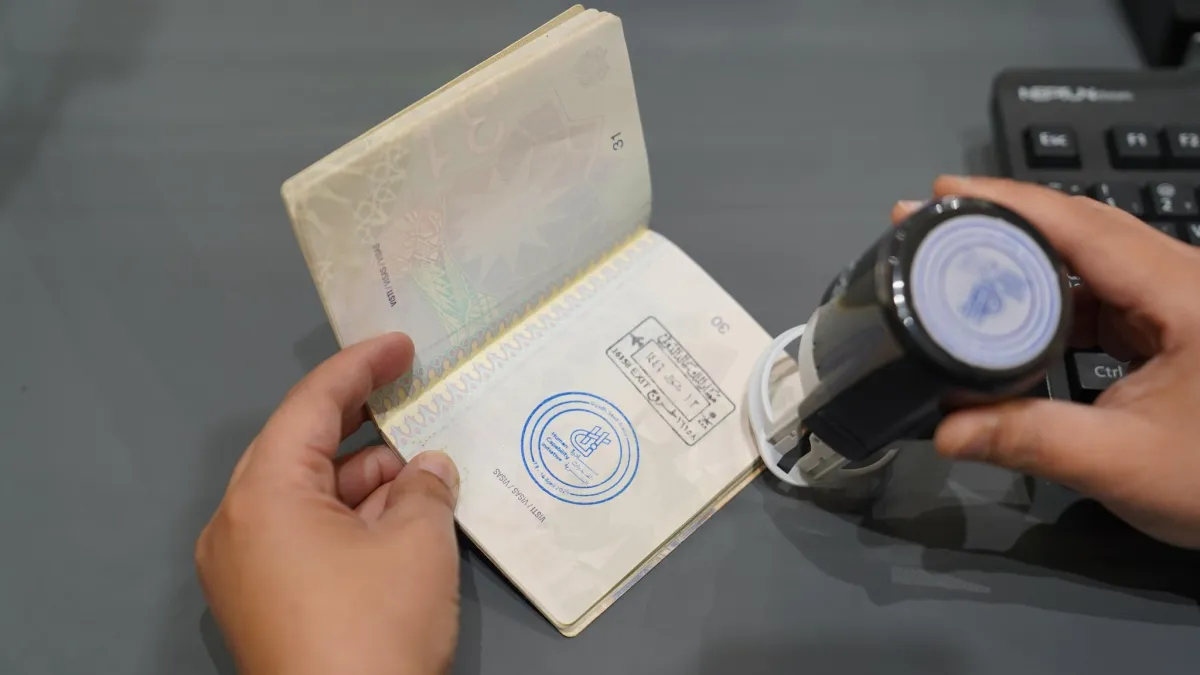 	"الداخلية" تطلق ختمًا خاصًا بمؤتمر مبادرة القدرات البشرية 2025 - الصورة من حساب الجوازات السعودية على إكس