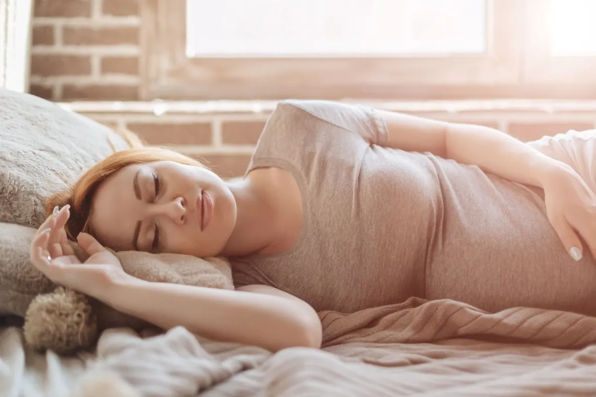 صورة حامل نائمة