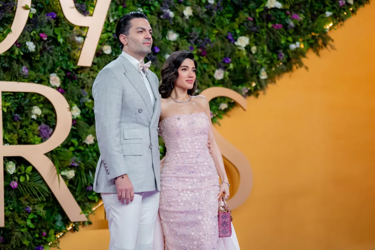 المؤثرة نارين بيوتي وخطيبها- مصدر الصورة المركز الإعلامي لمجموعة MBC