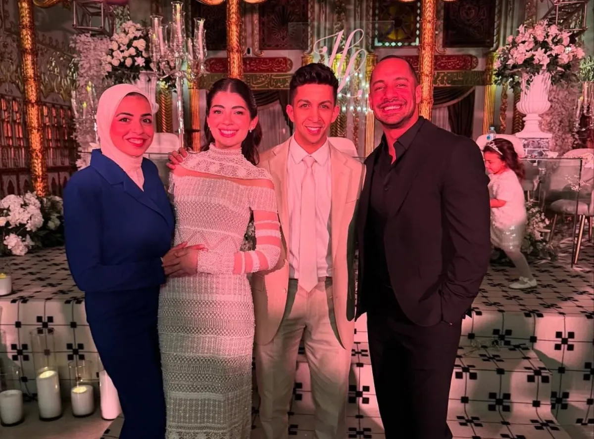 عمرو وهبة يحتفل بعقد قران ليلى أحمد زاهر وهشام جمال- الصورة من صفحته على إنستغرام