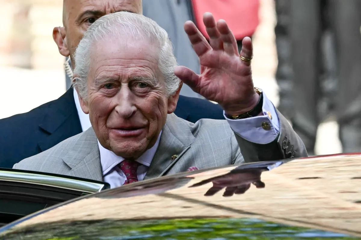 الملك تشارلز في زيارة إلى إيطاليا ( King Charles on a visit to Italy ). مصدر الصورة:Paul ELLIS / AFP