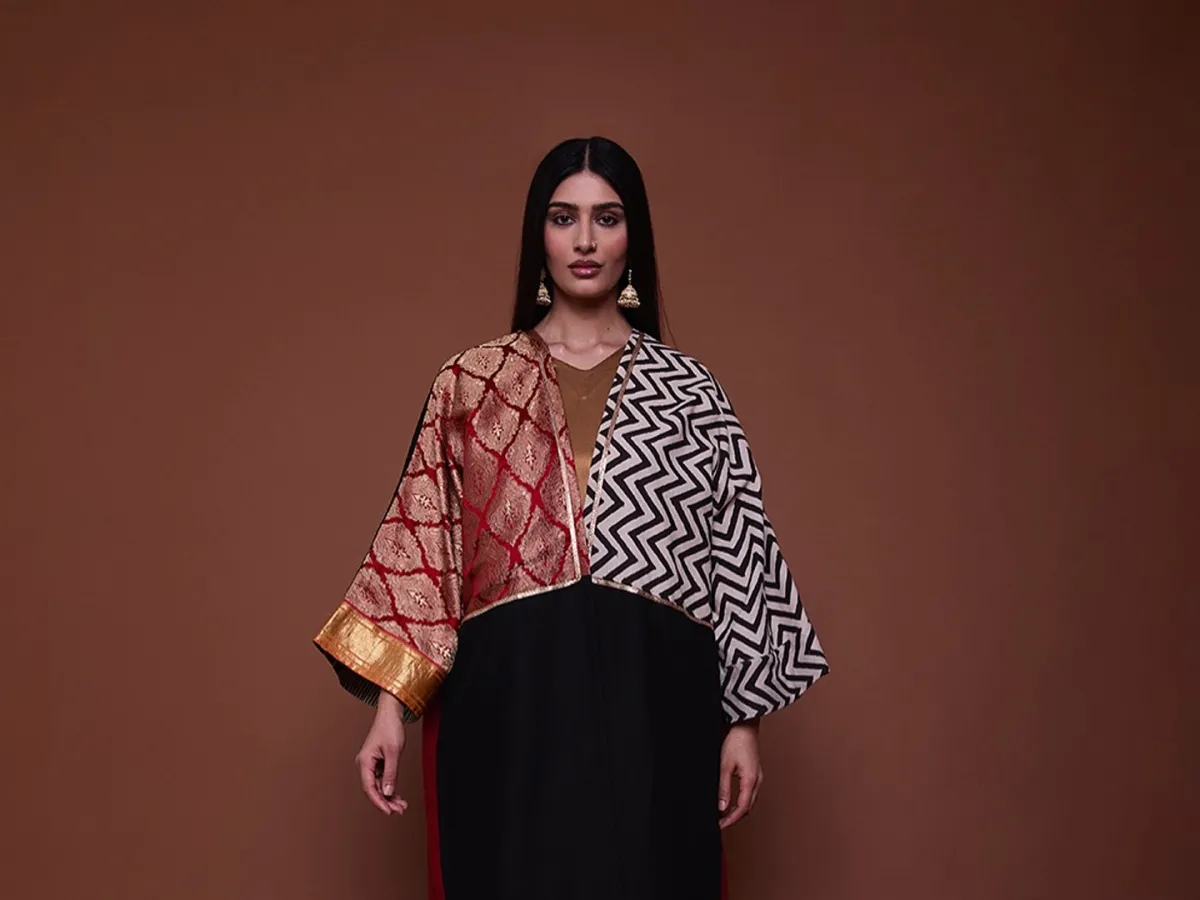 عباية من مجموعة ايوا لندن Aywa London - الصورة من حساب الماركة على إنستغرام