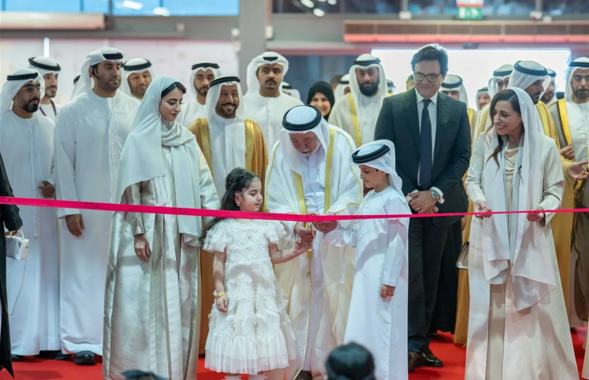 حاكم الشارقة يفتتح مهرجان الشارقة القرائي للطفل. الصورة من مكتب الشارقة الإعلامي