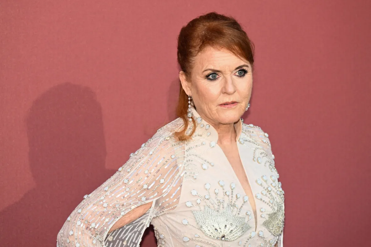 سارة فيرغسون في مهرجان كان السينمائي عام 2023 (  Sarah Ferguson at the 2023 Cannes Film Festival). مصدر الصورة: Stefano Rellandini / AFP