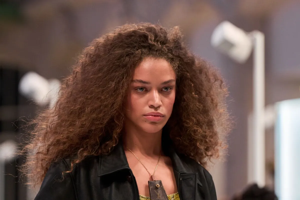 هل يسبب الشامبو تساقط شعرك؟ 