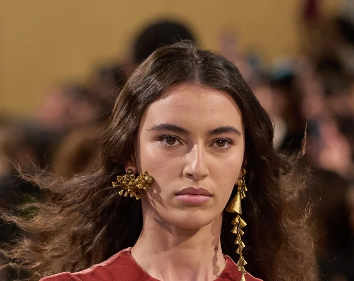 رسم الحواجب