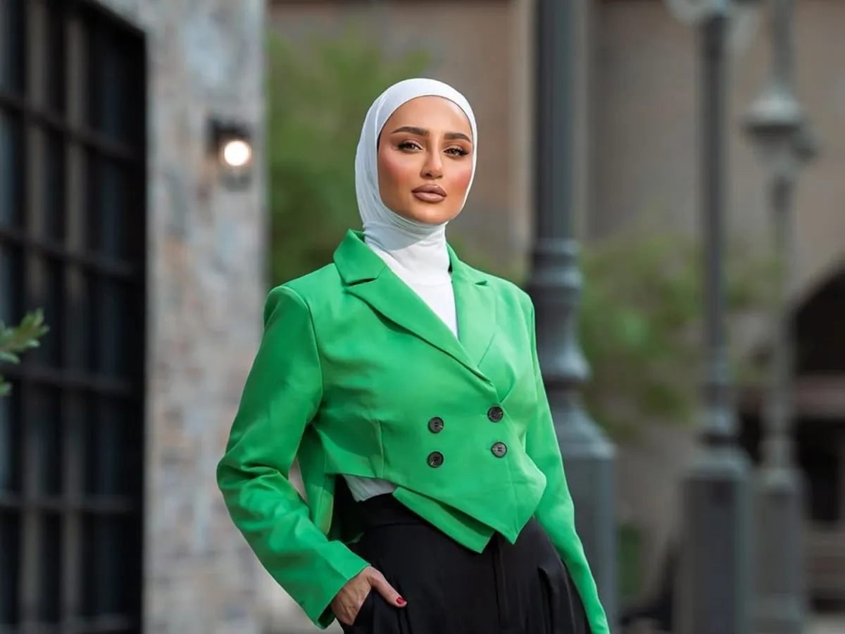 مدونة الموضة دلال الدوب- الصورة من حسابها على إنستغرام