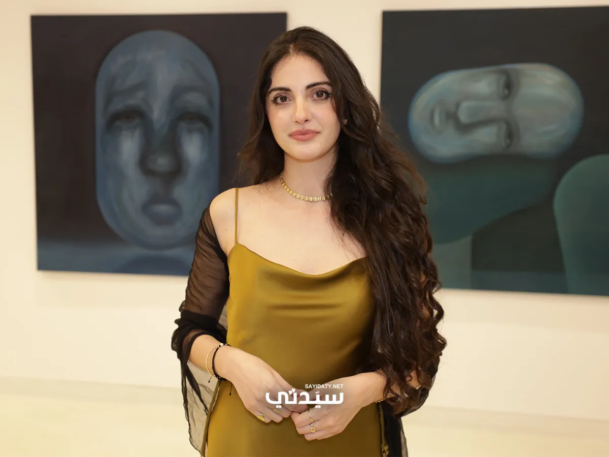 معرض "مجرد" للفنانة التشكيلية روز ماري شمعون